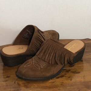 Ariat Unbridled Mules Women’s 6 Brown Whiskey Leather Shirley Fringe Western